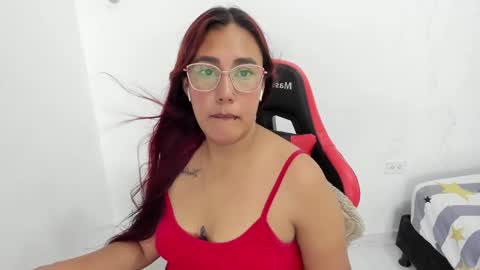 EMILY independent model online show from 11, 3, 2025