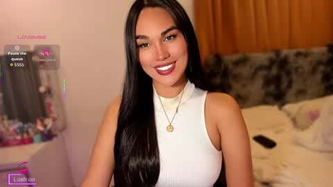 Miss Larah online show from 25, 3, 2026