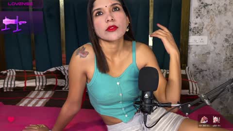 Snapshot of your_priya_77 chatting on 17, 1, 2025 sonam online show from 17, 1, 2025