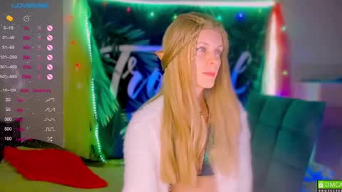 Snapshot of your_spring chatting on 1, 1, 2025 your_spring online show from 1, 1, 2025