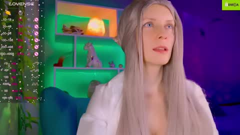 Snapshot of your_spring chatting on 23, 10, 2025 your_spring online show from 23, 10, 2025