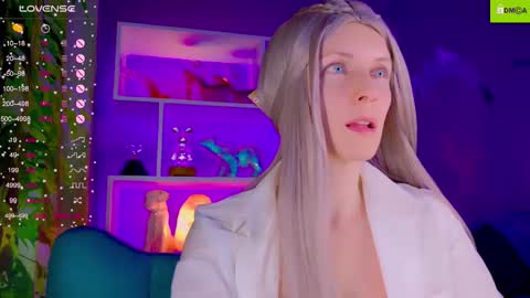 Snapshot of your_spring chatting on 17, 11, 2025 your_spring online show from 17, 11, 2025