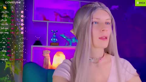 Snapshot of your_spring chatting on 25, 11, 2025 your_spring online show from 25, 11, 2025