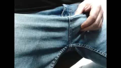 Snapshot of your_tipie chatting on 23, 3, 2026 your_tipie online show from 23, 3, 2026