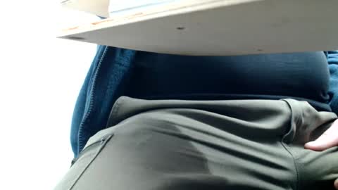 Snapshot of your_tipie chatting on 8, 4, 2026 your_tipie online show from 8, 4, 2026