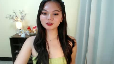 Snapshot of yourangelictransgirl chatting on 2, 2, 2025 Hi its me Yna online show from 2, 2, 2025
