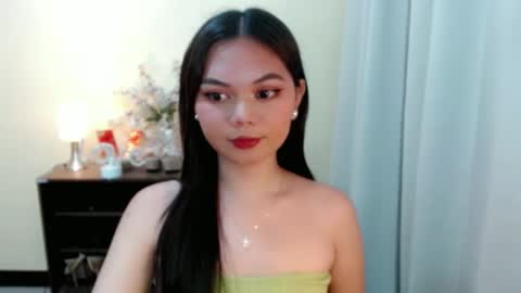 Snapshot of yourangelictransgirl chatting on 6, 3, 2025 Hi its me Yna online show from 6, 3, 2025