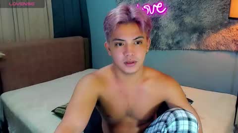 Snapshot of yourasian_bradley chatting on 26, 10, 2025 yourasian_bradley online show from 26, 10, 2025