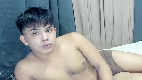 Snapshot of yourasian_bradley chatting on 5, 12, 2025 yourasian_bradley online show from 5, 12, 2025