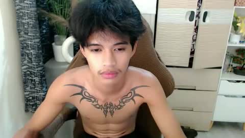 Snapshot of yourasian_eric chatting on 1, 3, 2026 yourasian_eric online show from 1, 3, 2026