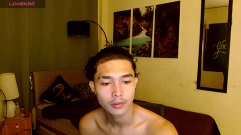 Snapshot of yourasiancarl chatting on 10, 1, 2026 yourasiancarl online show from 10, 1, 2026