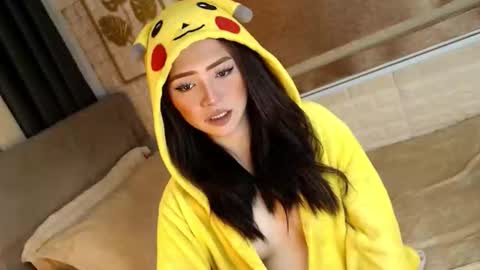 Snapshot of yourdevilsweettsx chatting on 25, 10, 2025 JEN online show from 25, 10, 2025