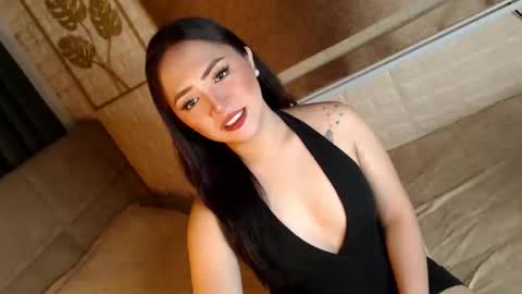 Snapshot of yourdevilsweettsx chatting on 24, 11, 2025 JEN online show from 24, 11, 2025