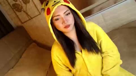 Snapshot of yourdevilsweettsx chatting on 5, 12, 2025 JEN online show from 5, 12, 2025