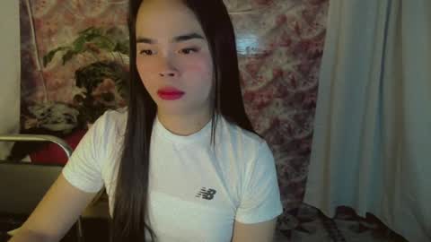 Snapshot of yourdreamgirljenelyn chatting on 18, 6, 2026 Alice online show from 18, 6, 2026