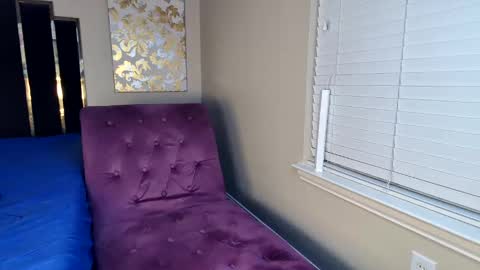 Horny Hotwife Wants To Play online show from 20, 9, 2025