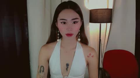 Snapshot of yourfavorateremi chatting on 4, 11, 2025 Remrem online show from 4, 11, 2025