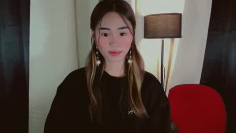 Snapshot of yourfavorateremi chatting on 6, 11, 2025 Remrem online show from 6, 11, 2025