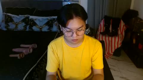 Snapshot of yourfemboitinydick chatting on 18, 6, 2026 Fem boi Nards online show from 18, 6, 2026