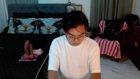 Snapshot of yourfemboitinydick chatting on 7, 7, 2026 Fem boi Nards online show from 7, 7, 2026