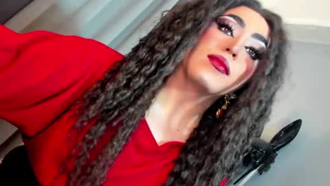  not into STINGY and CHEAP people online show from 2, 12, 2025