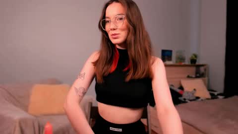 Chloe online show from 16, 2, 2025