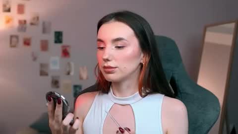 Chloe online show from 20, 9, 2025