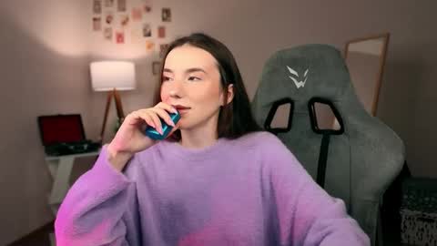 Chloe online show from 30, 11, 2025