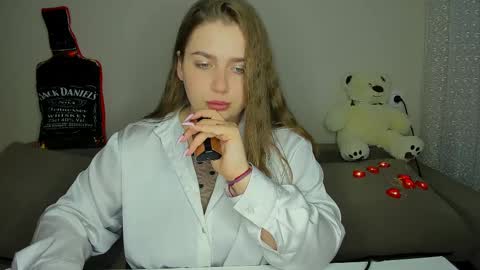 yourgem__ online show from 6, 3, 2025