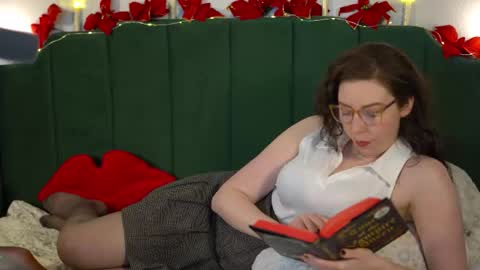 Sarlei Sar-uh-lie online show from 2, 12, 2025