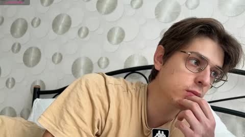 Chris online show from 10, 12, 2024