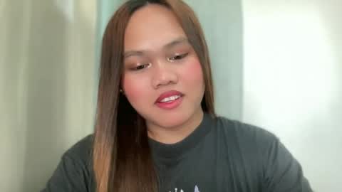 yourhotgirl_lyn online show from 31, 7, 2026