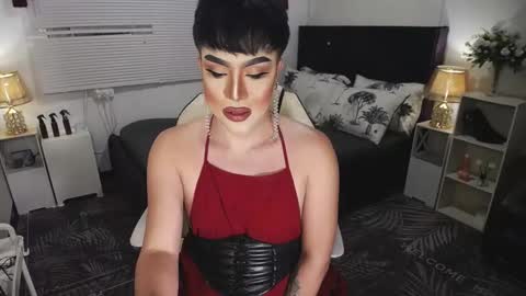 Snapshot of yourlivingonurdream chatting on 8, 1, 2025 -- online show from 8, 1, 2025