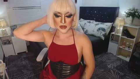 Snapshot of yourlivingonurdream chatting on 28, 1, 2025 -- online show from 28, 1, 2025