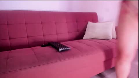 Lola Independent Model online show from 3, 12, 2025