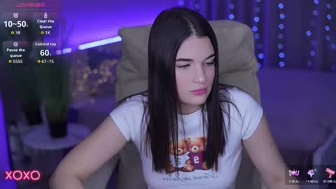 L O L A online show from 16, 10, 2025