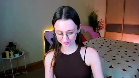 Snapshot of yourlovelystoryy chatting on 11, 5, 2026 Vetta online show from 11, 5, 2026