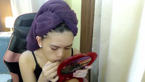 Snapshot of yourlovelytranspinay chatting on 23, 12, 2024 your lovely Dina online show from 23, 12, 2024