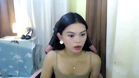 Snapshot of yourlovelytranspinay chatting on 5, 2, 2025 your lovely Dina online show from 5, 2, 2025