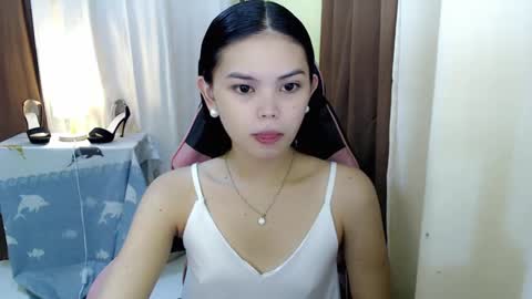 Snapshot of yourlovelytranspinay chatting on 7, 3, 2025 your lovely Dina online show from 7, 3, 2025