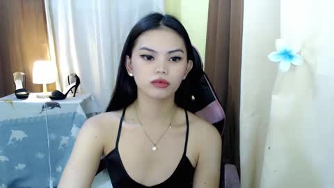 Snapshot of yourlovelytranspinay chatting on 11, 3, 2025 your lovely Dina online show from 11, 3, 2025