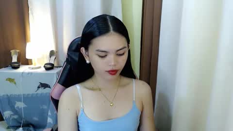 Snapshot of yourlovelytranspinay chatting on 16, 9, 2025 your lovely Dina online show from 16, 9, 2025