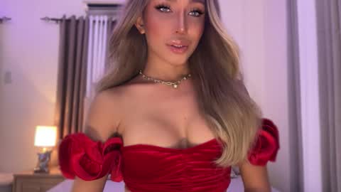 Snapshot of yourlovingpearlita1000 chatting on 15, 9, 2025 Pearl online show from 15, 9, 2025