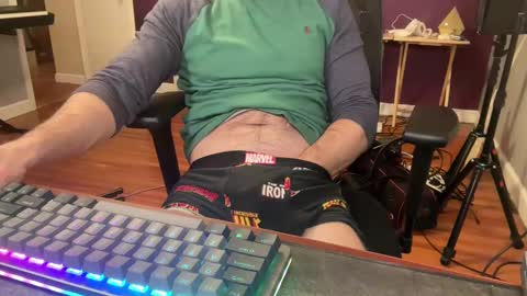 yourloyalpuppy online show from 31, 12, 2024