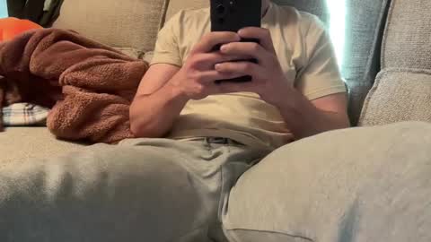 yourloyalpuppy online show from 25, 9, 2025