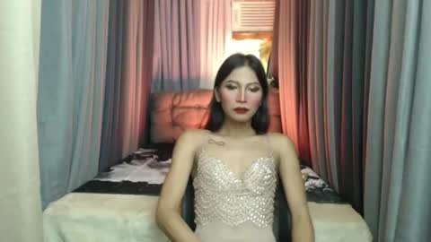 yourprettybella_ts online show from 30, 10, 2025