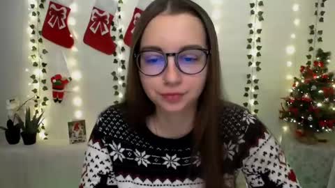 Snapshot of yours_piece_of_happiness_ chatting on 16, 12, 2024 Happy online show from 16, 12, 2024