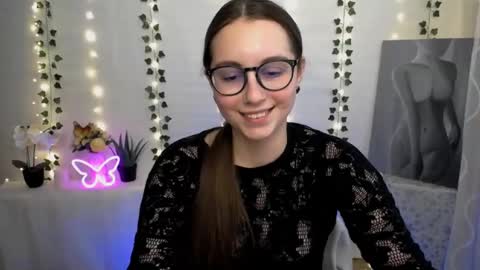 Snapshot of yours_piece_of_happiness_ chatting on 21, 2, 2025 Happy online show from 21, 2, 2025