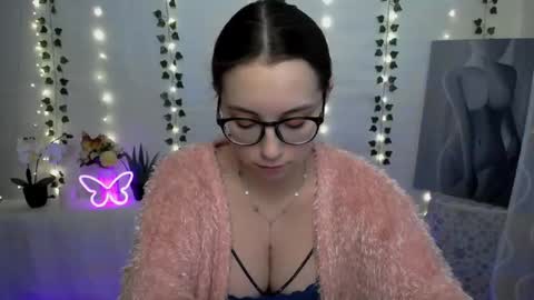 Snapshot of yours_piece_of_happiness_ chatting on 27, 2, 2025 Happy online show from 27, 2, 2025