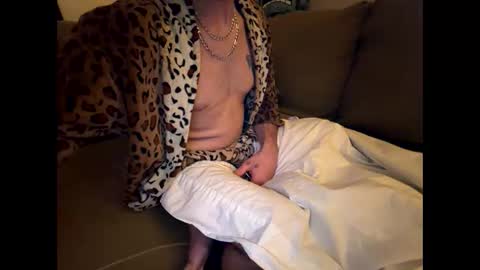 Snapshot of yourslavboy chatting on 27, 4, 2026 yourslavboy online show from 27, 4, 2026